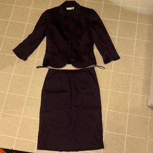 VINTAGE TAHARI SKIRT & JACKET